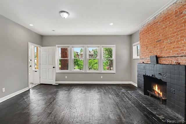 2733 Elmhurst Street – photo 5