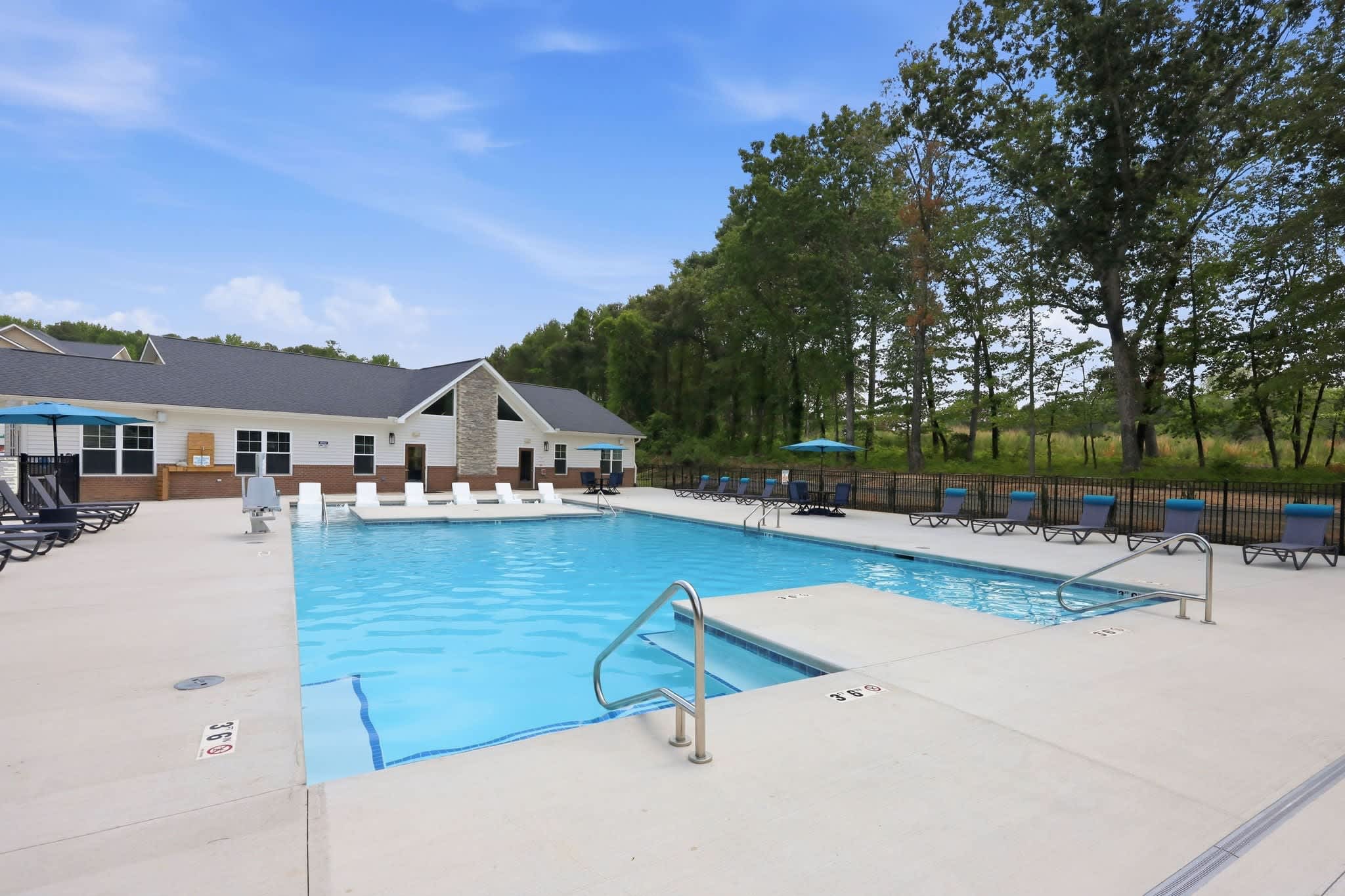 Pine Reserve Apartments – photo 1
