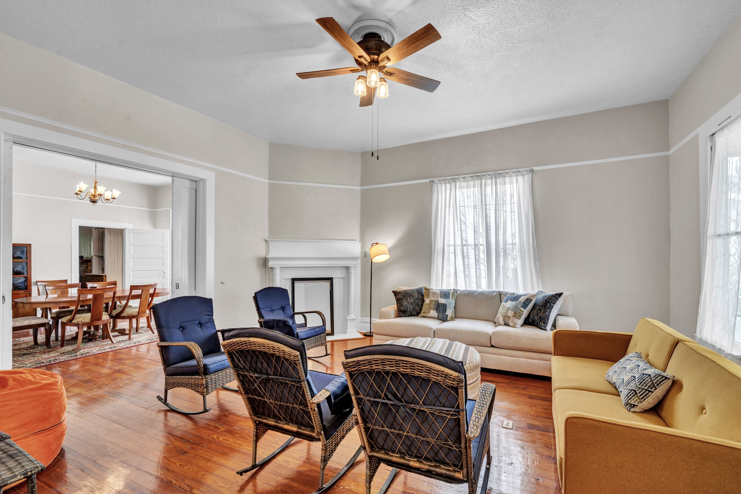 527 Harrold Avenue – photo 2