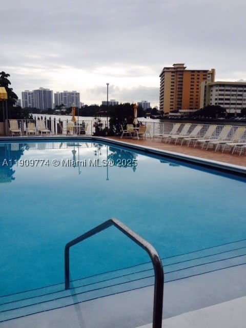 1833 S Ocean Dr – photo 3