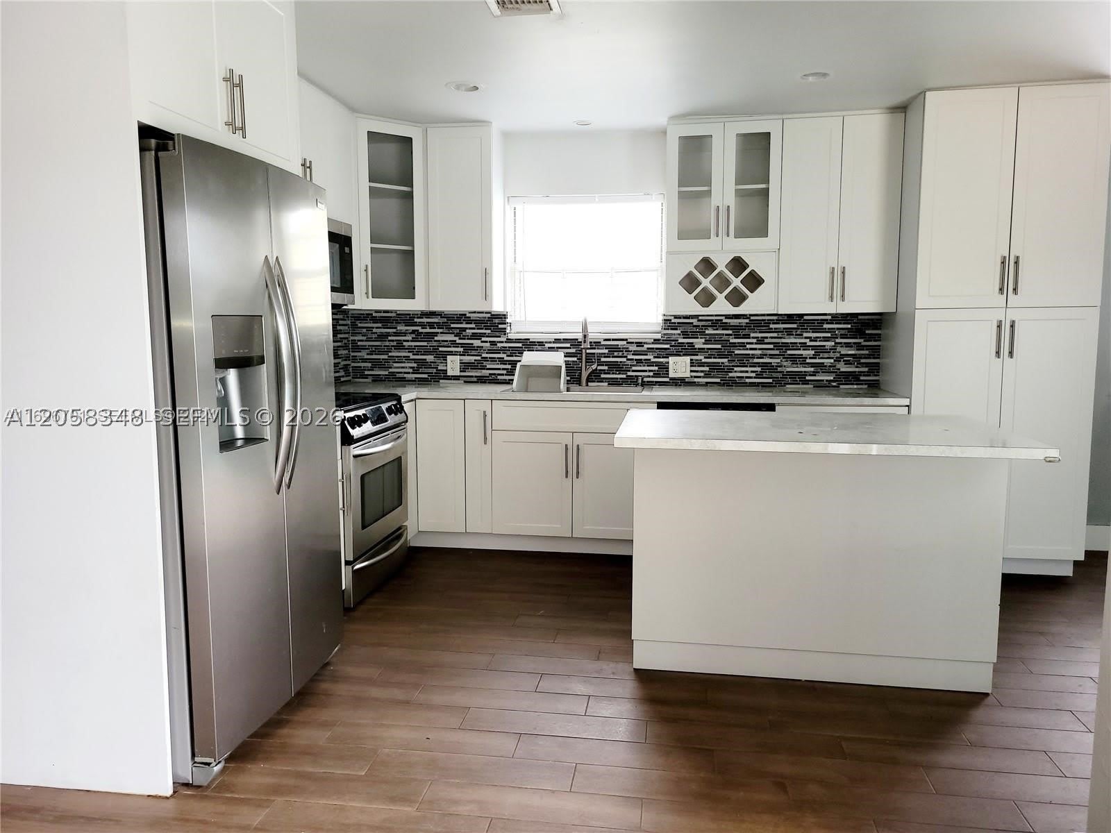 7761 NW 41st St – photo 5