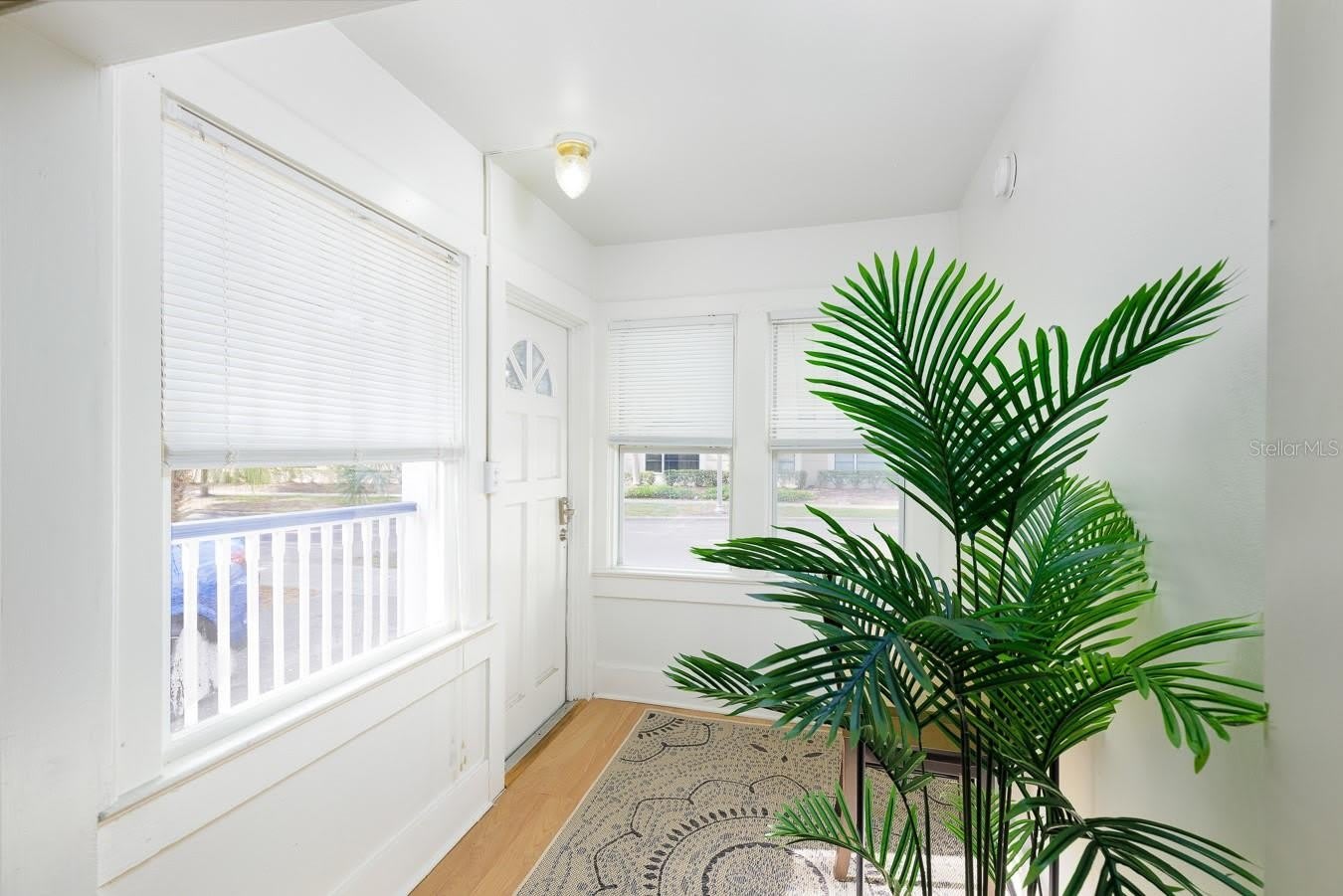 1043 7TH Avenue N – photo 4