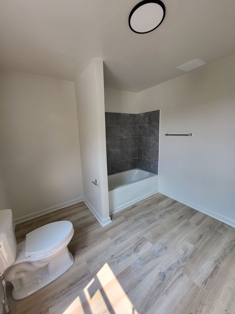 Spacious downtown Columbia Home 3BR/2/BA – photo 4