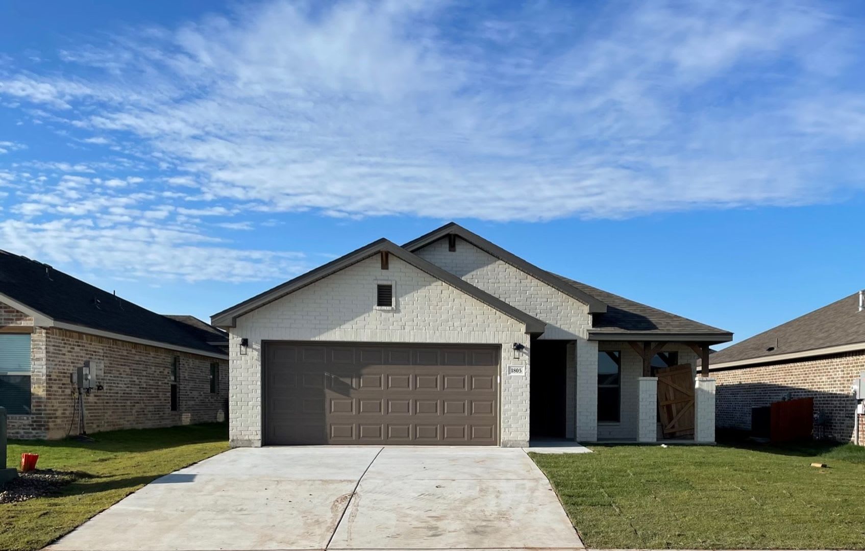 Nice home in The Meadows! – photo 1