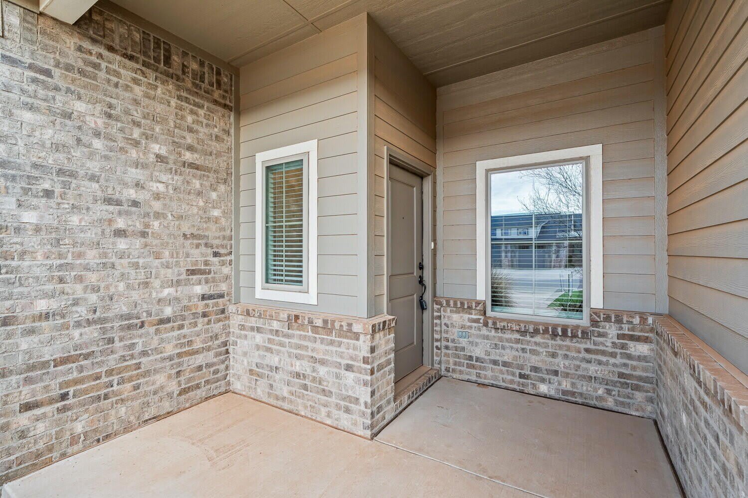 2554 138Th Street – photo 2