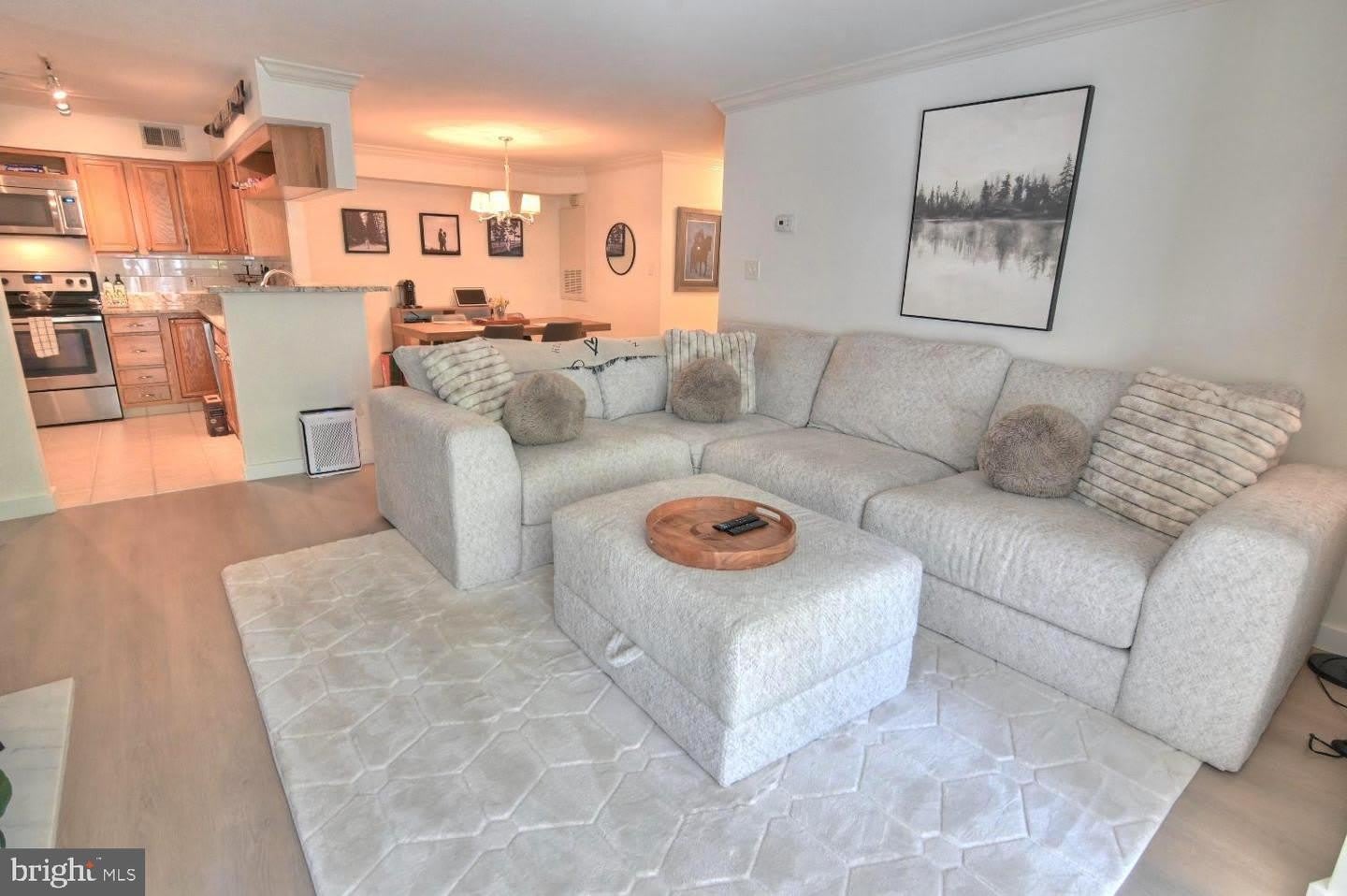 2220 SPRINGWOOD DR #UNIT C – photo 4