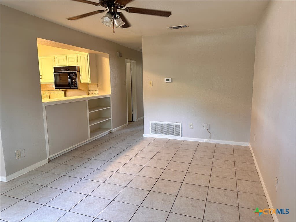 1009 Hazelton Street – photo 2