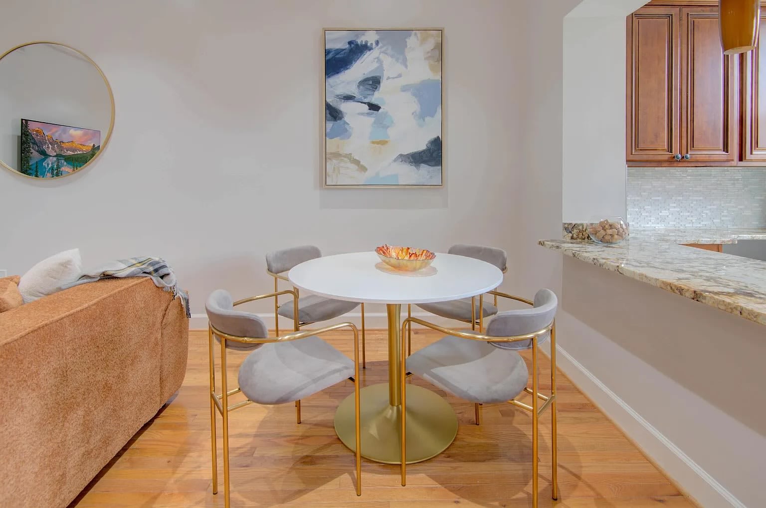 208 T Street Northeast – photo 2