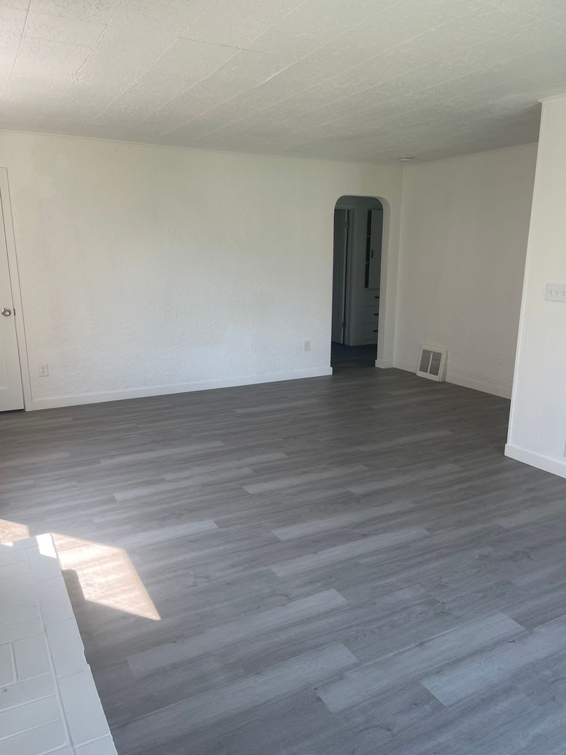 500 Off First Month S Rent Spacious 4 Bedroom Home With Fireplace Covered Patio Detached Garage In Pasco – photo 2