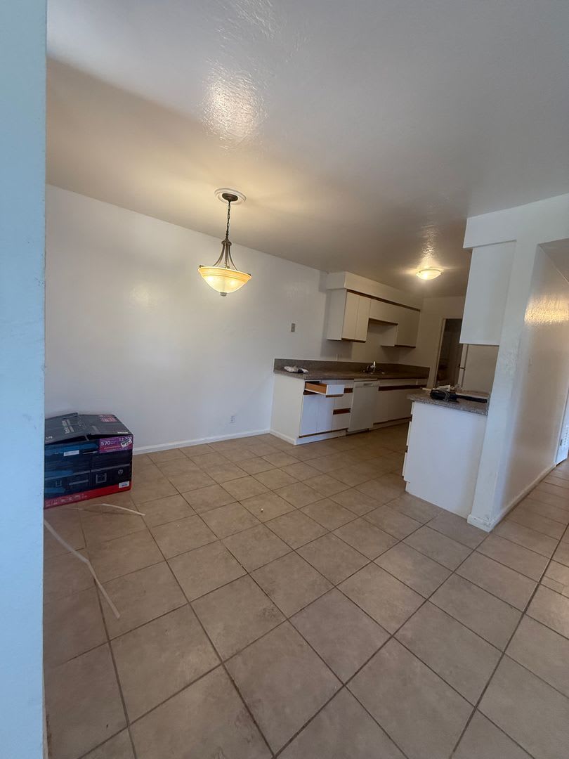 2 Bedroom 2 Bath Upstairs Unit in Granite Bay – photo 2