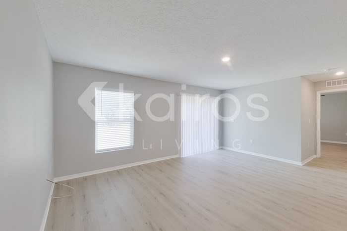 8833 North Vienna Drive – photo 3