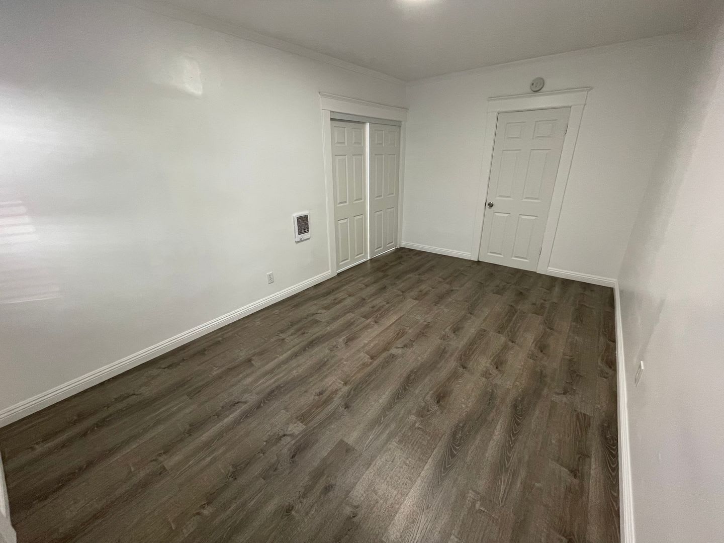 Lower 1 Bedroom Backhouse near Downtown Long Beach – photo 4
