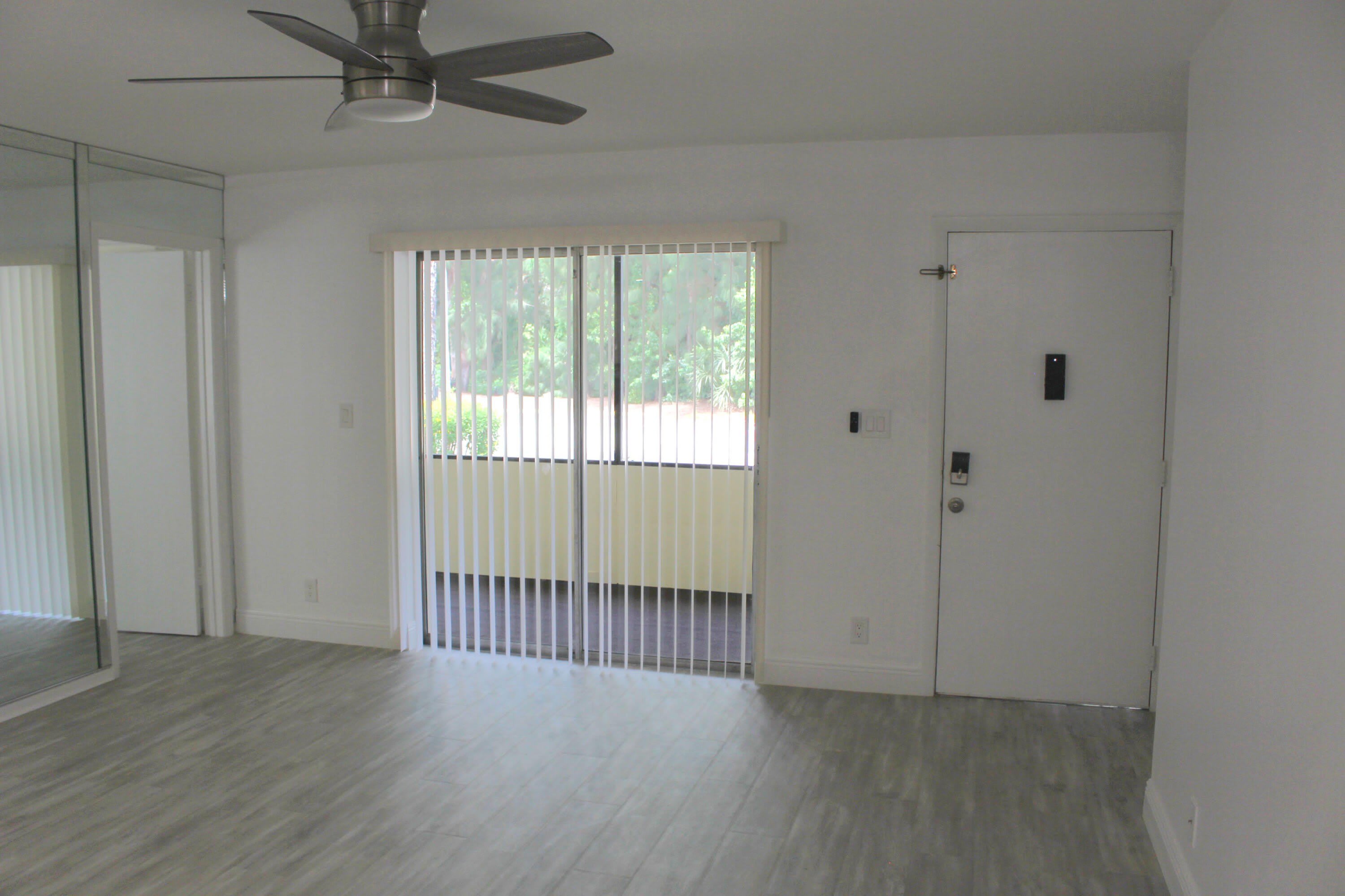 4181 S 57th Avenue – photo 5