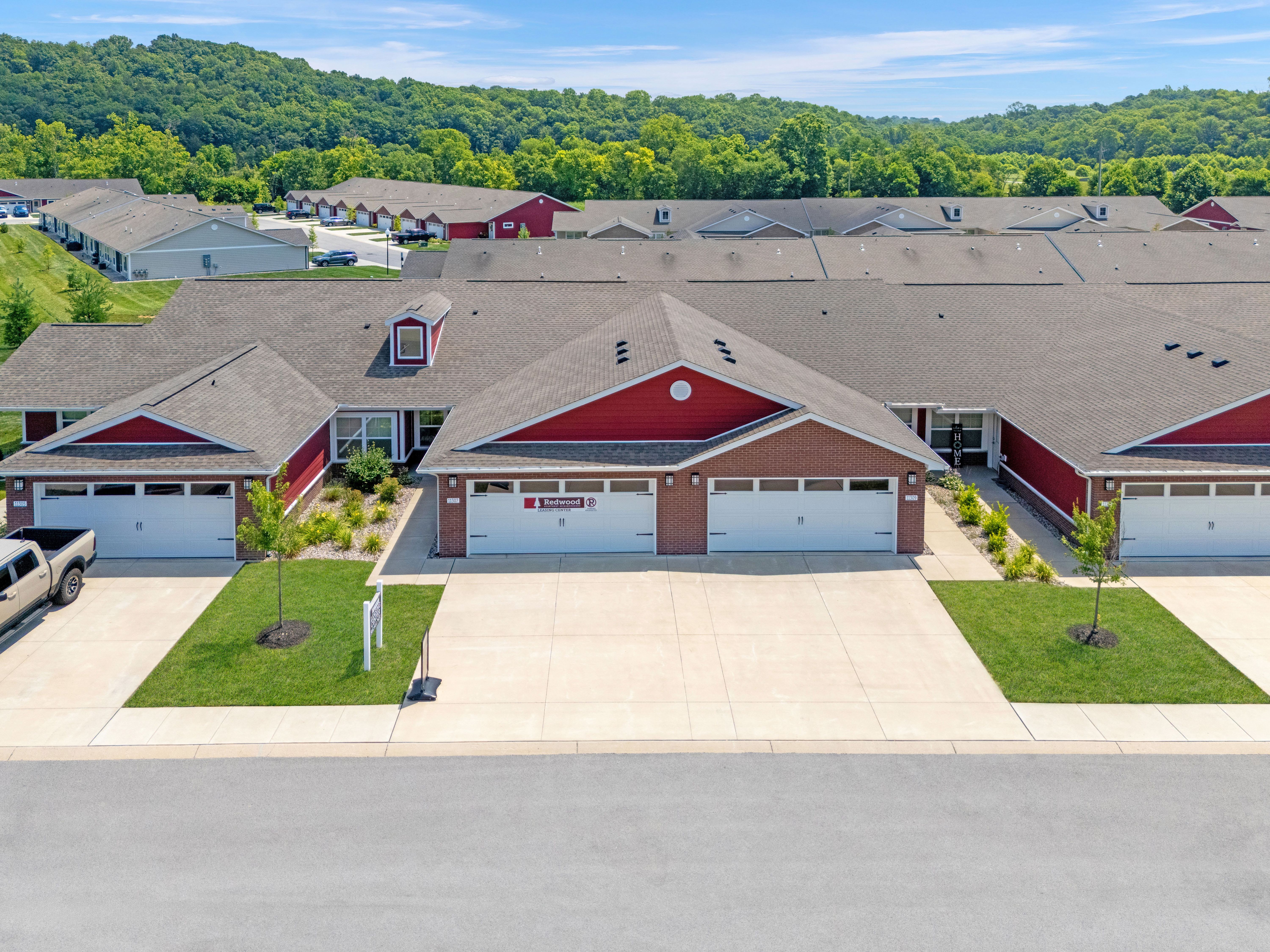 Redwood Louisville Bardstown Bluff Road – photo 3