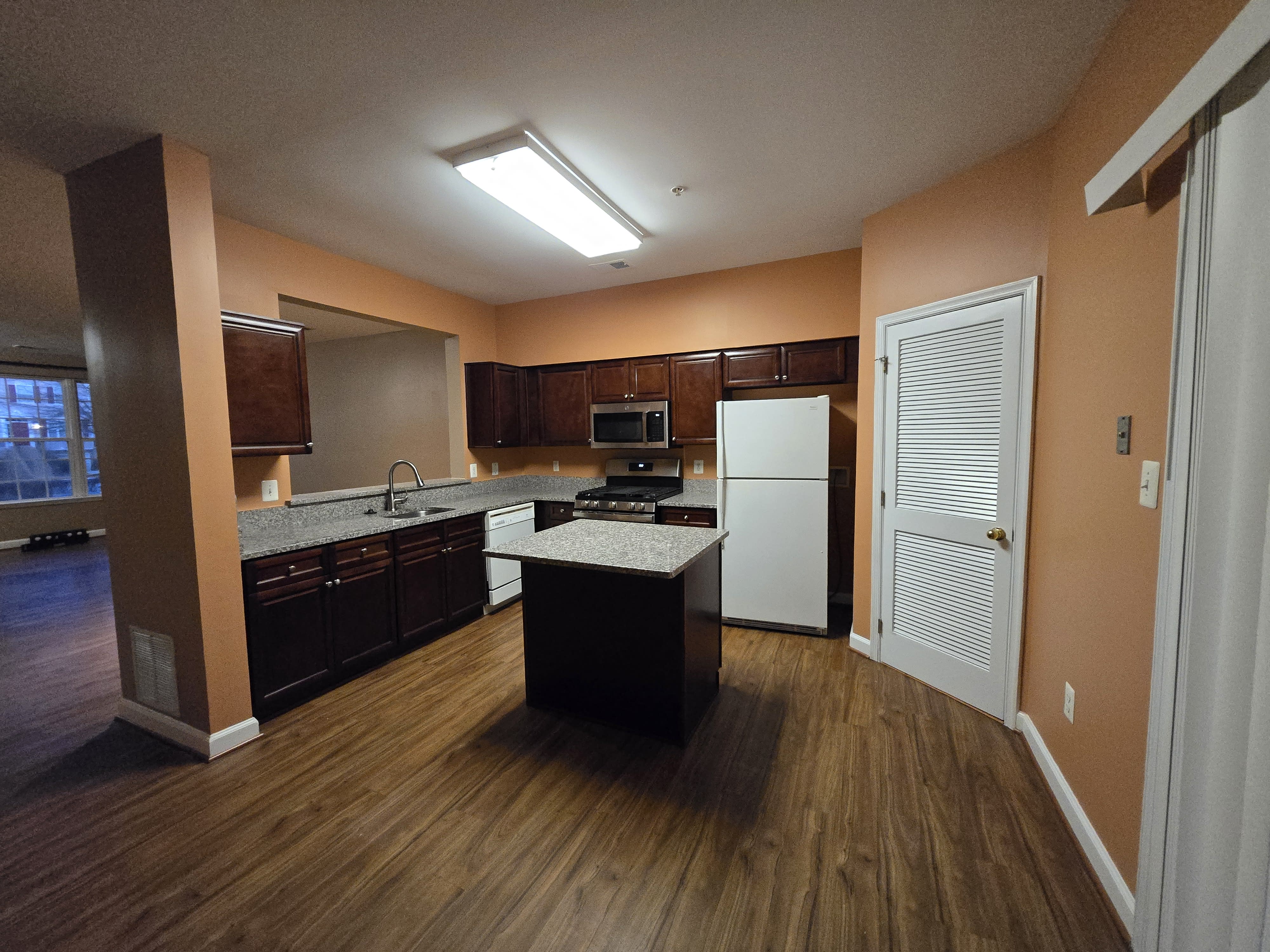 2707 Oak Leaf Court – photo 4