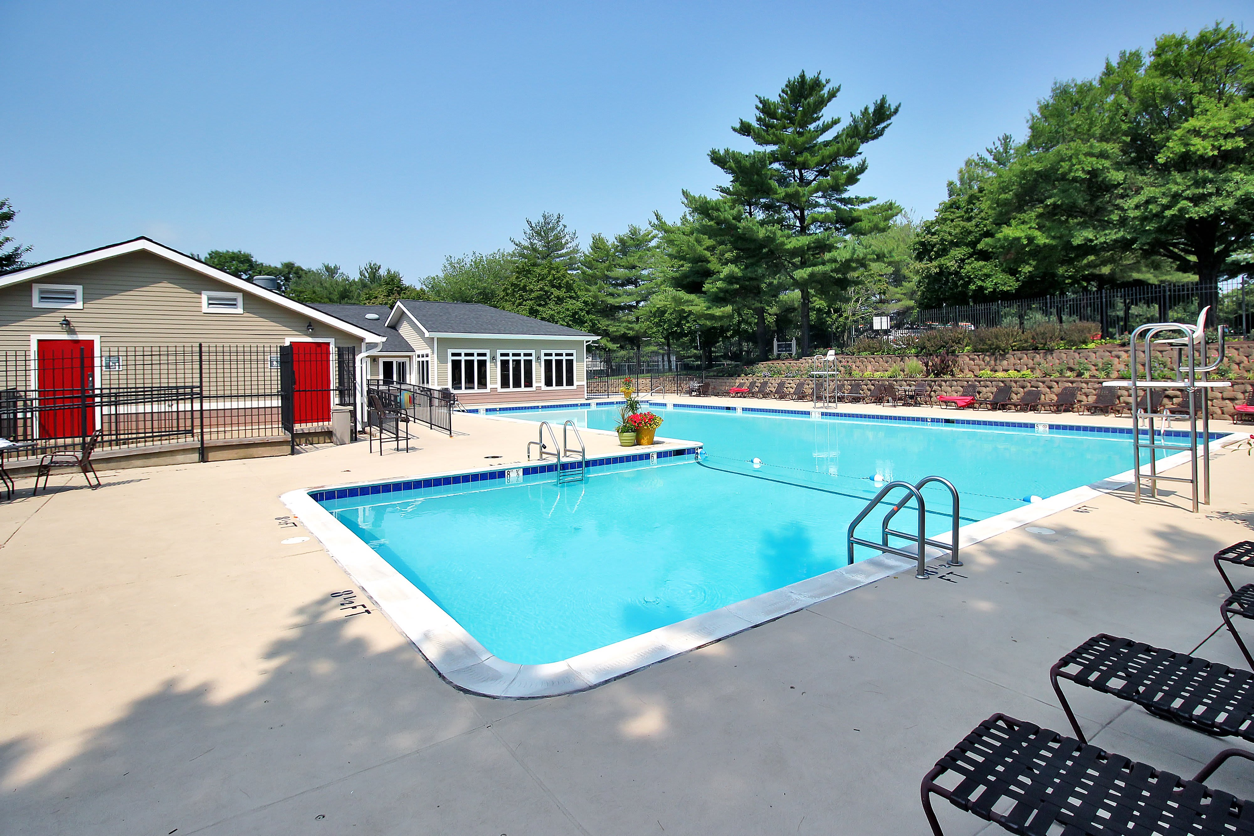 The Hamptons at Town Center – photo 3