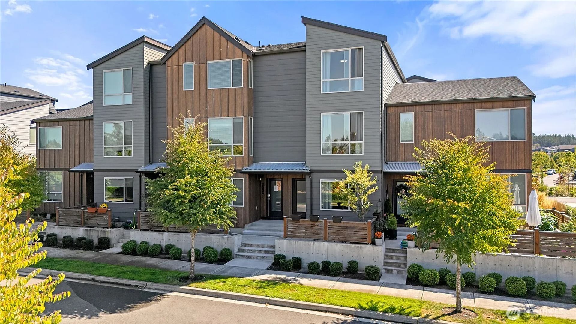 37230 Hemlock Ave SE – photo 1