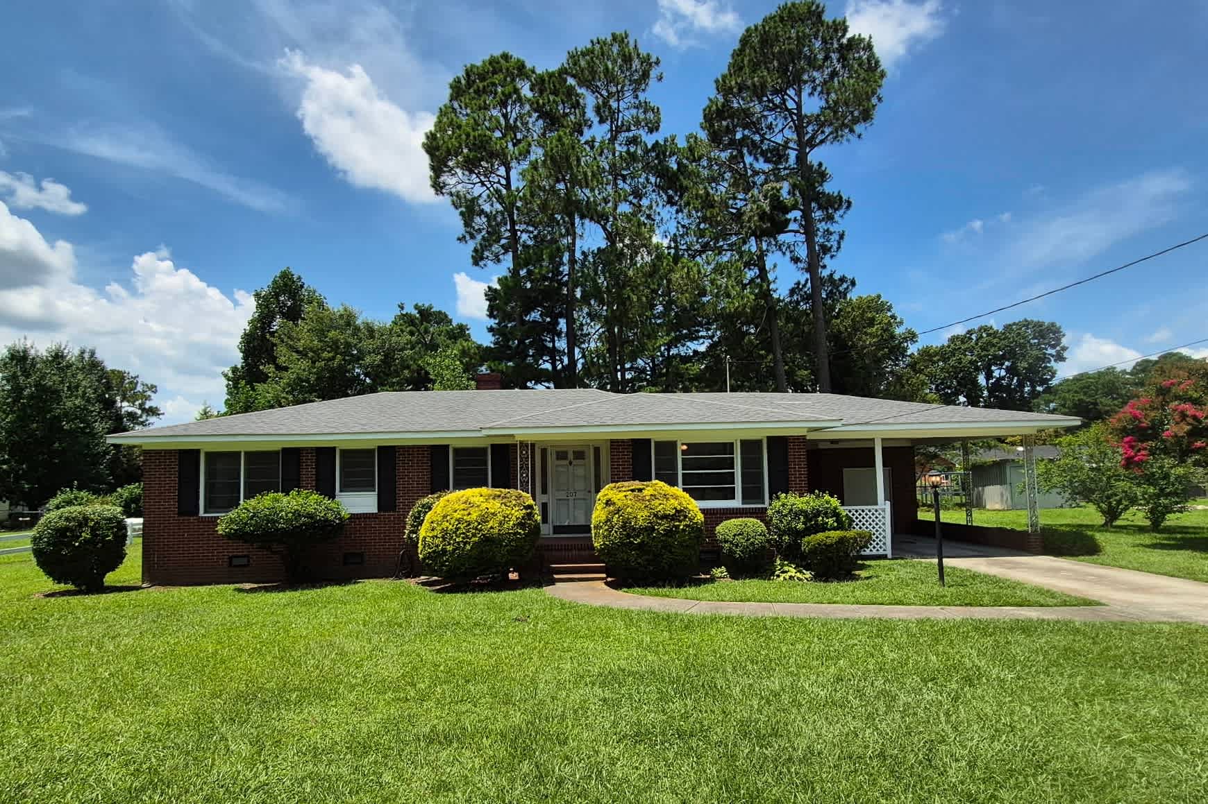 207 Hooks Avenue – photo 1