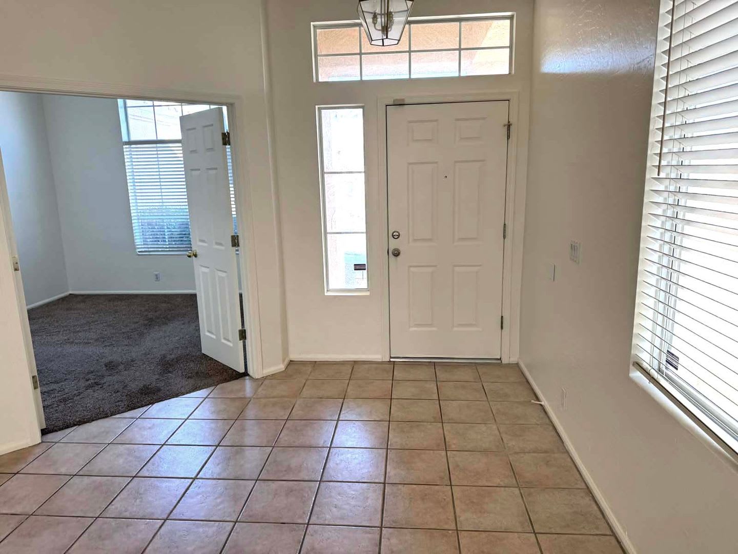 Great 3 Bed 2 Bath Home Located Near Power Baseline – photo 3