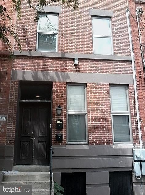 1531 POPLAR Street – photo 1