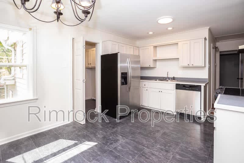 2500 Durwood Road – photo 5