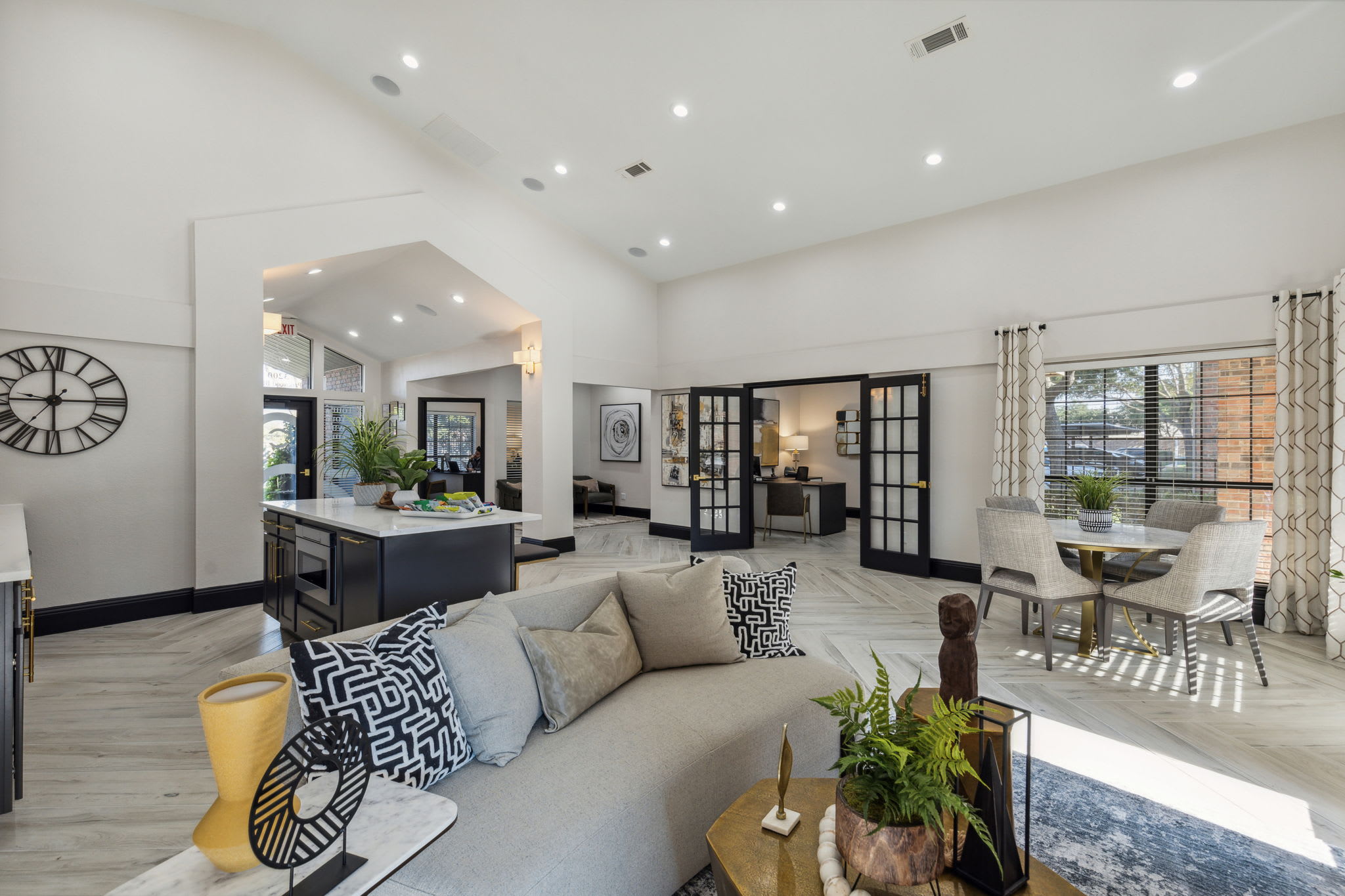 The Wellington at Willow Bend – photo 4