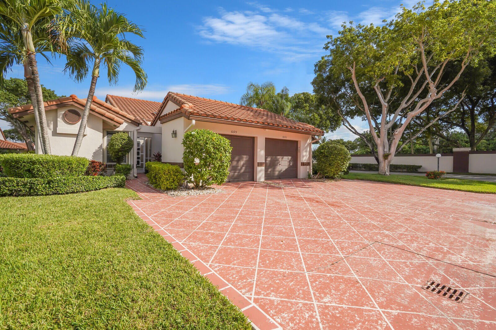 6099 Waldwick Circle – photo 3