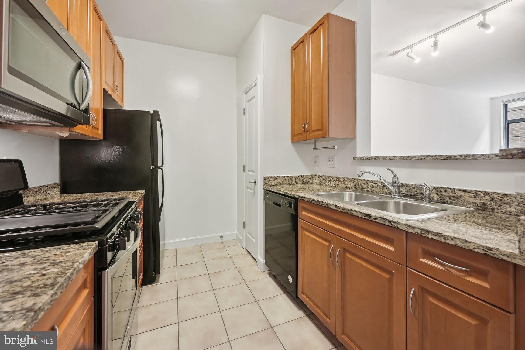 1111 25TH Street NW – photo 4