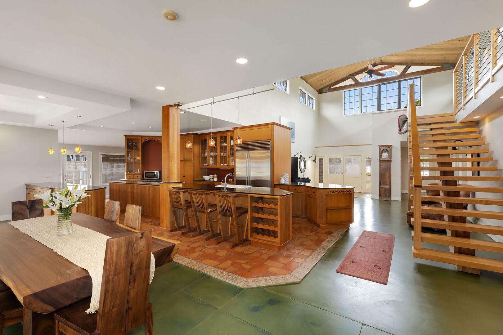 4bd / 3.5ba Charming Nautical Kahala Home with a Pool and A/C. – photo 5