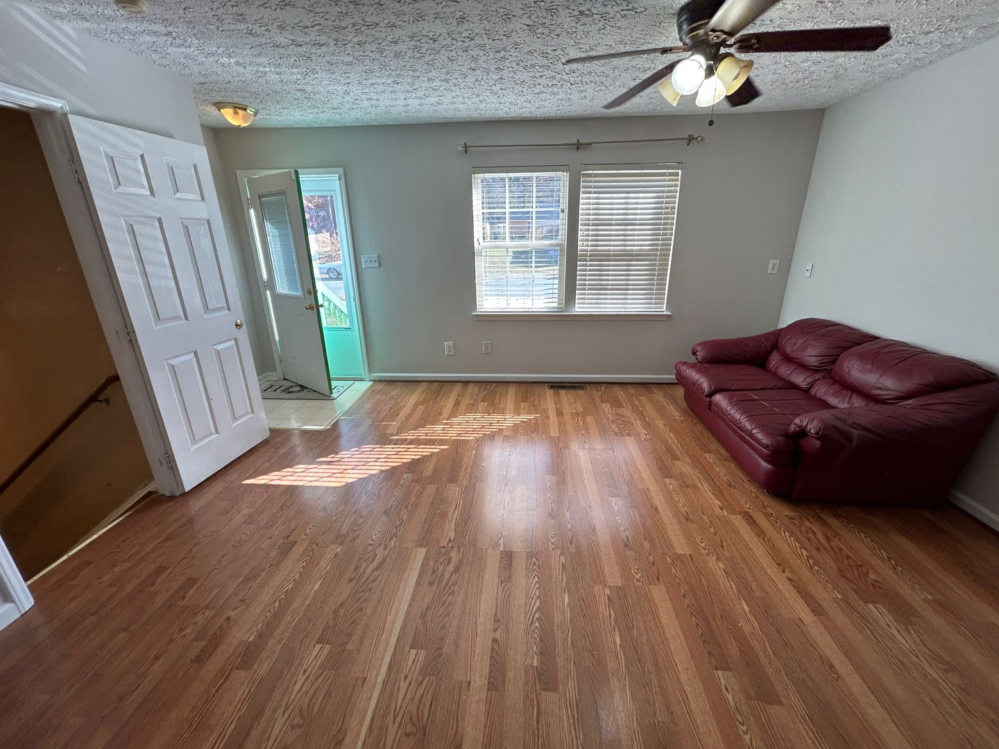 Room in 3 Bedroom Home at Beaverwood Dr – photo 5