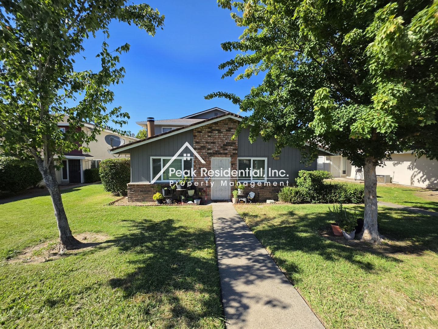 Cute 2 Bd 1 Ba Foothill Farms Fourplex – photo 1