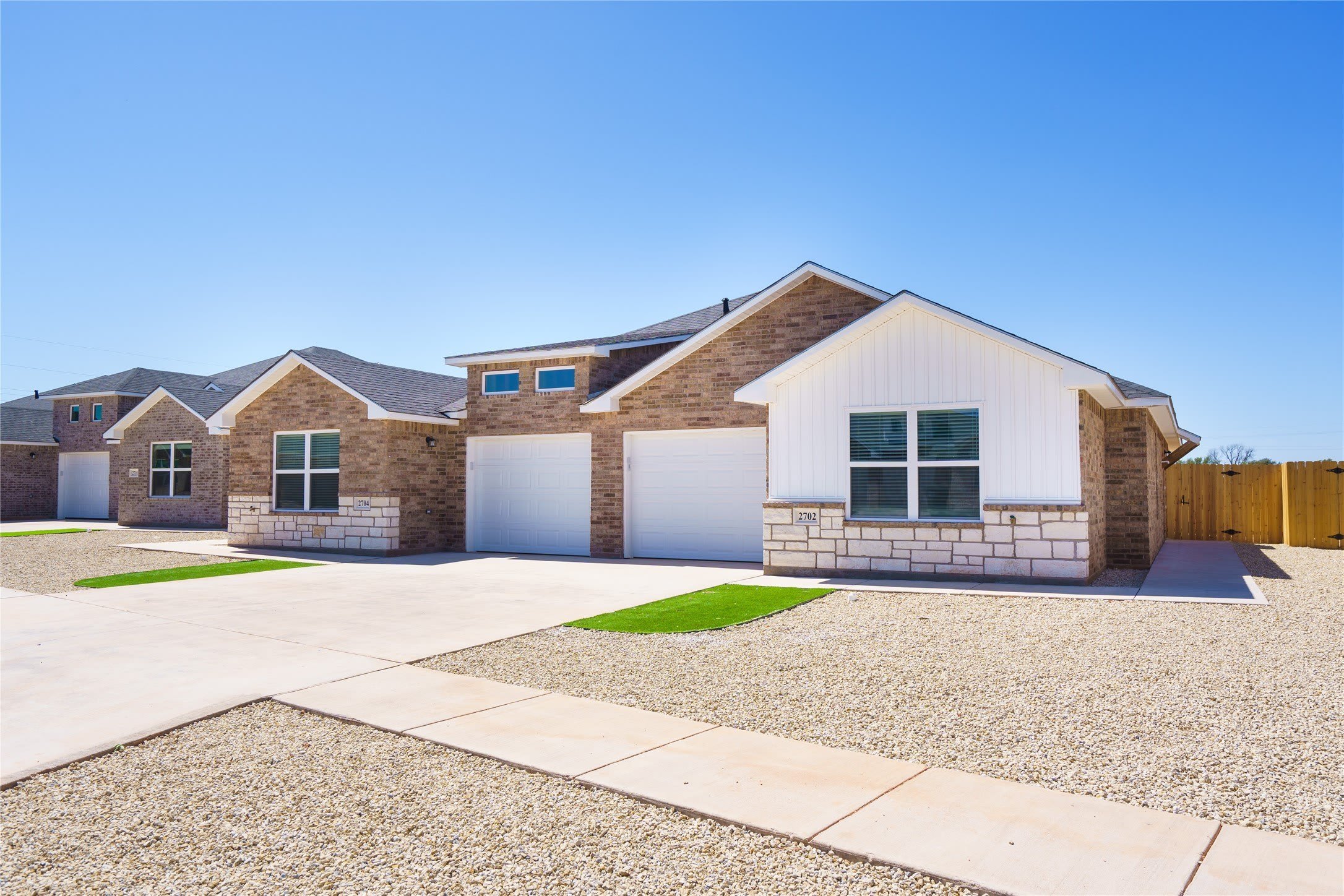 2704 Roman Lane – photo 3
