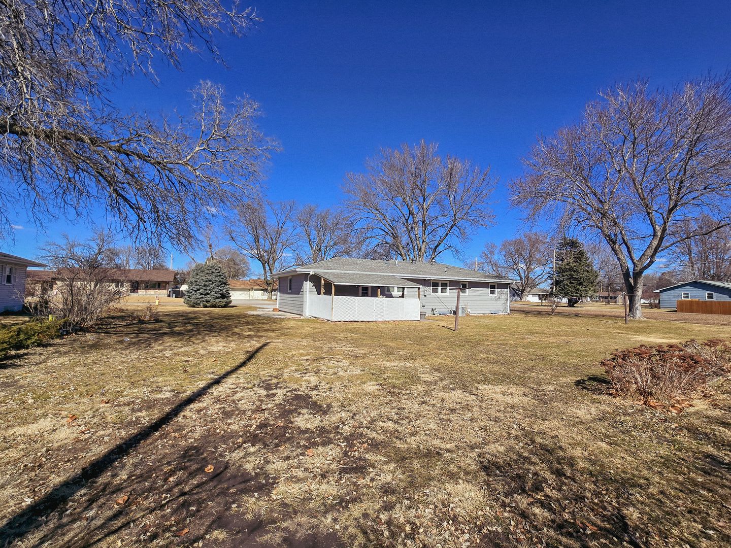 1605 Grand Ave – photo 3