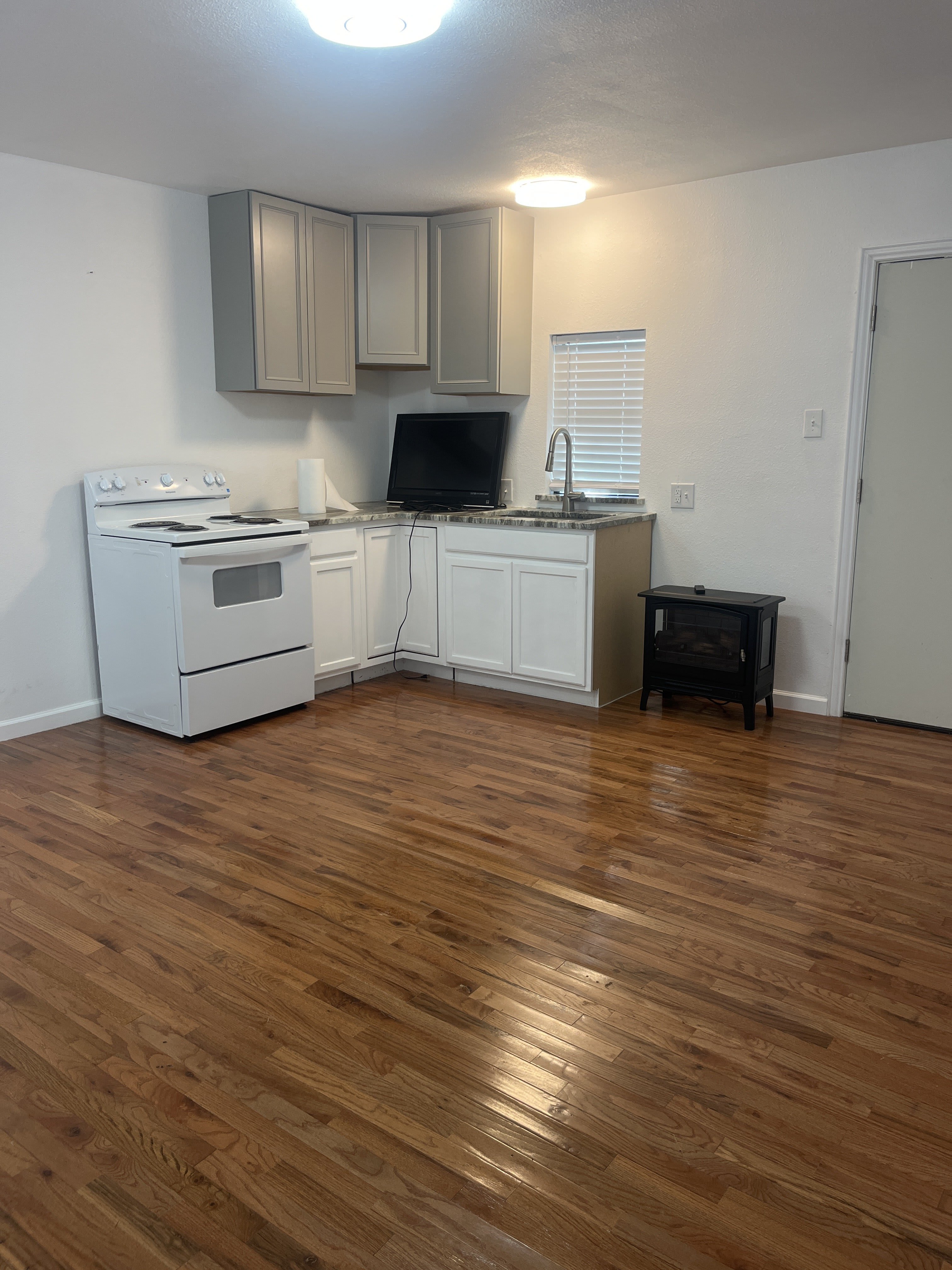 5767 Randolph Blvd – photo 5