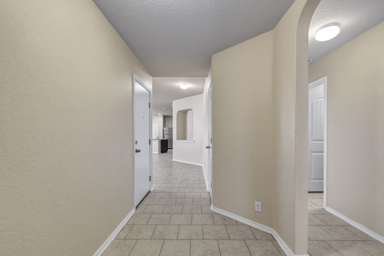Large one story in Valley Ranch – photo 3