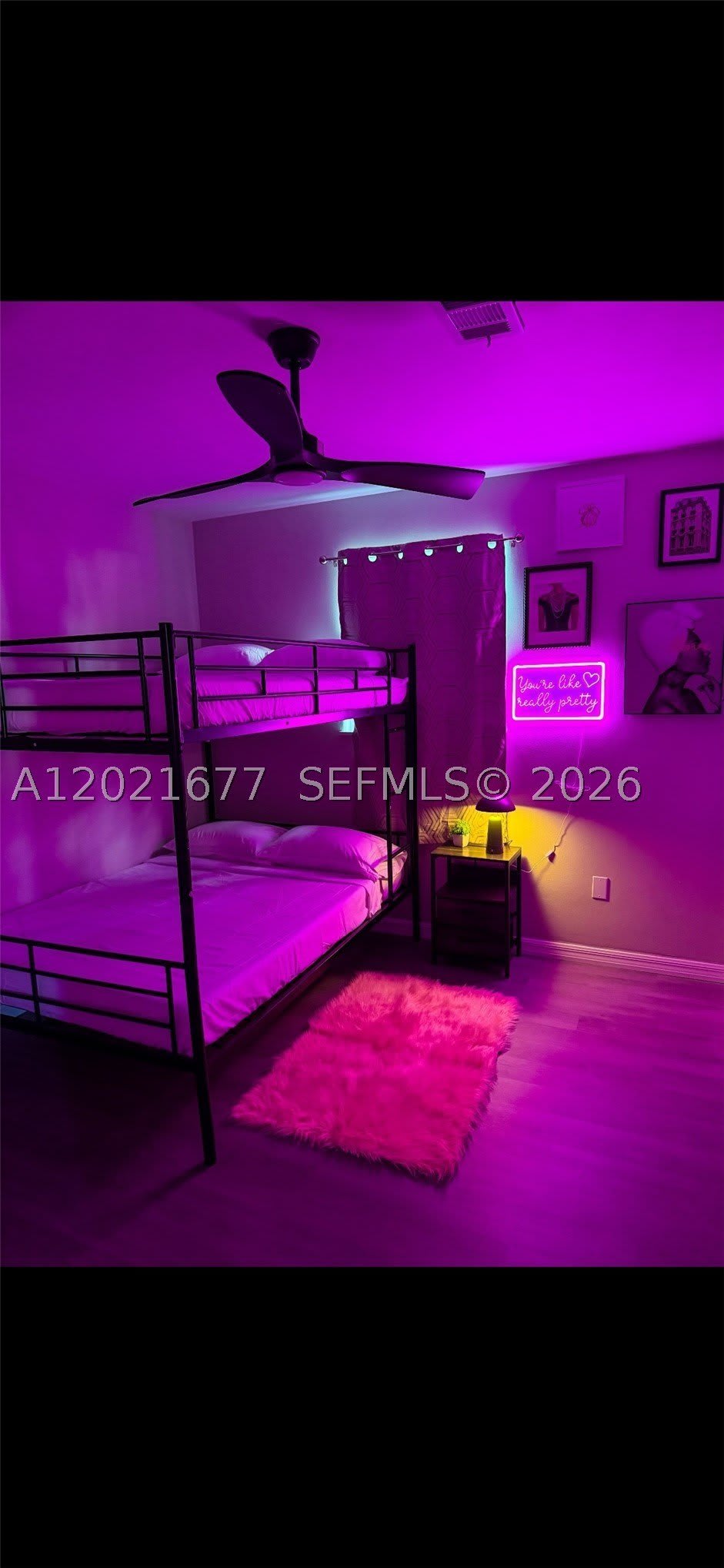 370 Hand Ave – photo 4