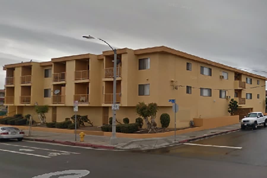 1615 S Pacific Ave – photo 1