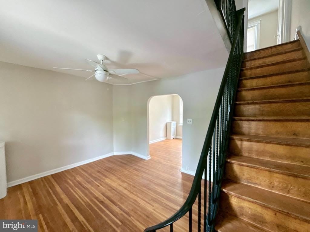 3208 W WILLARD STREET – photo 4