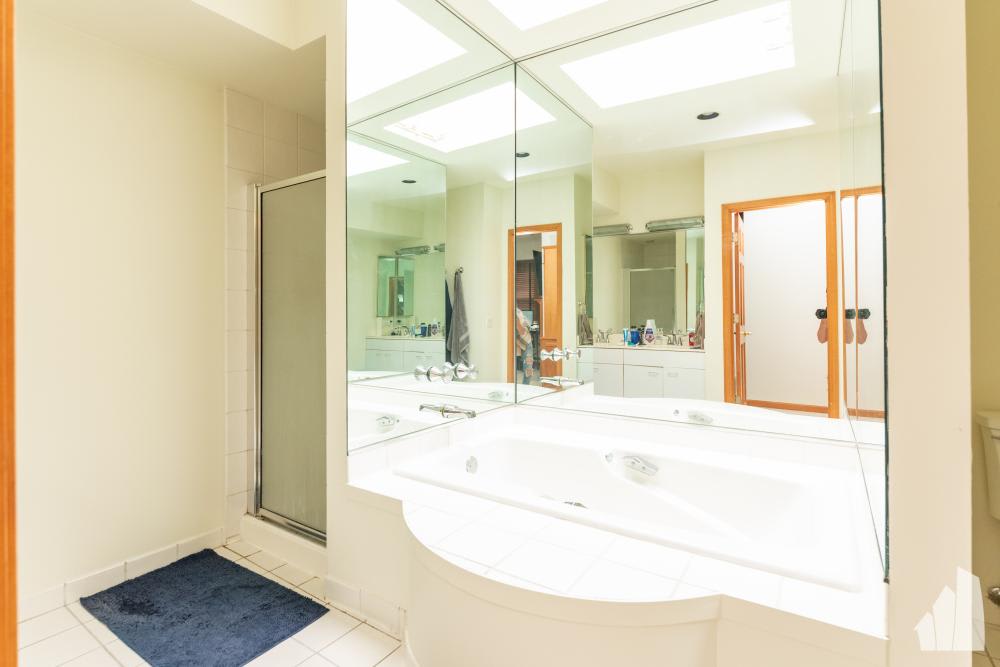 1133 W Cornelia Ave – photo 1