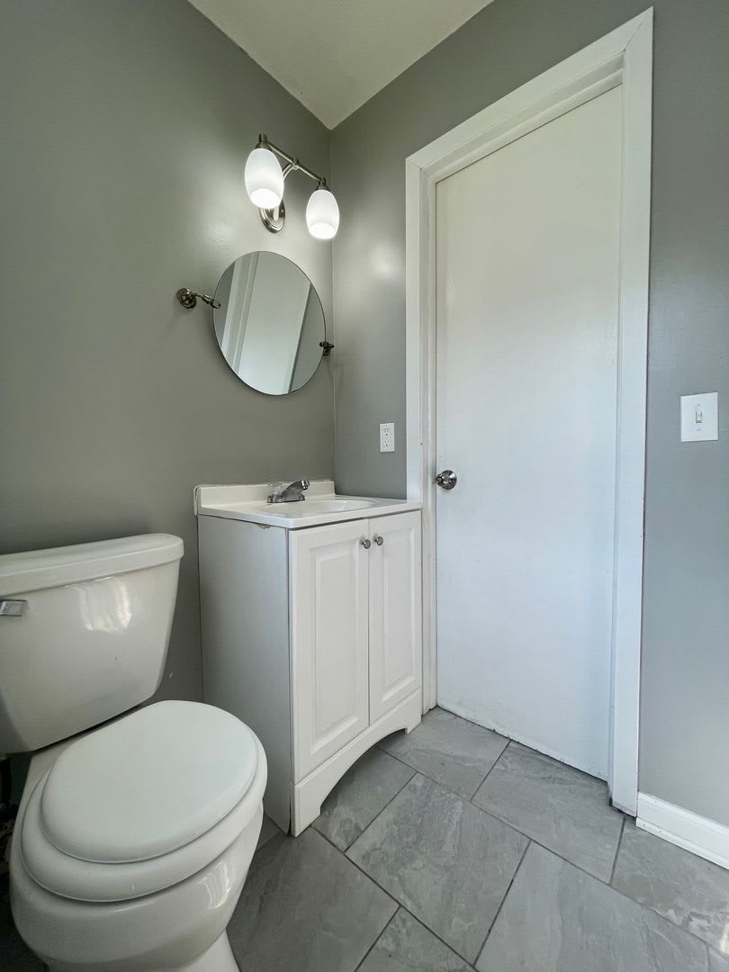 Beautiful 6 bedroom/ 2 bathroom house – photo 3