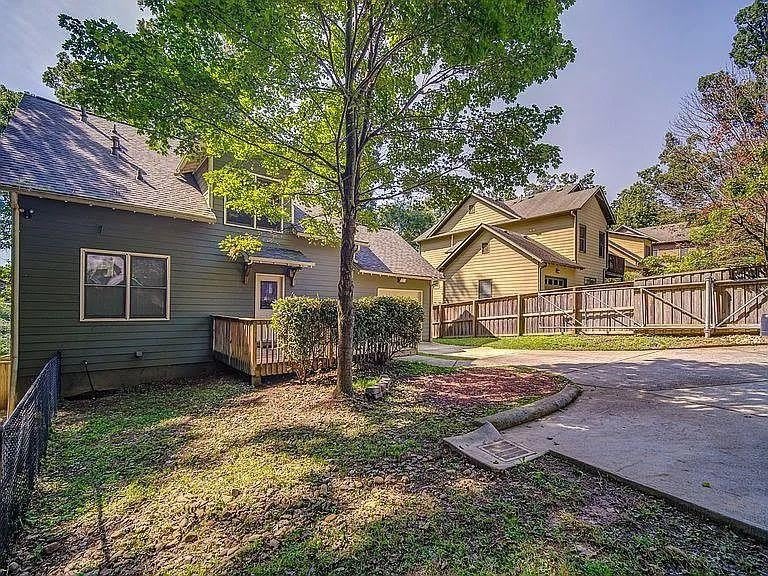 3530 Glenwood Road – photo 2