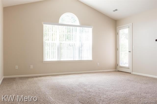 49144 W WOODS Drive – photo 4