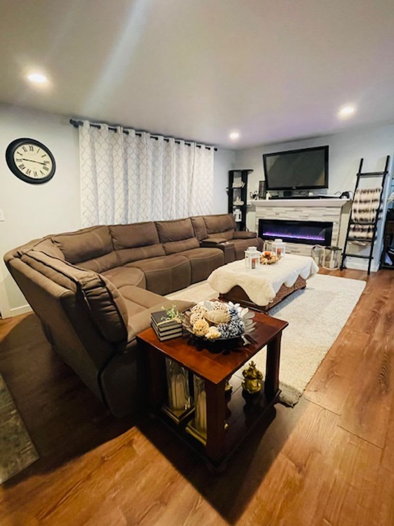 Beautifully Remodeled Rambler In Maple Valley – photo 2