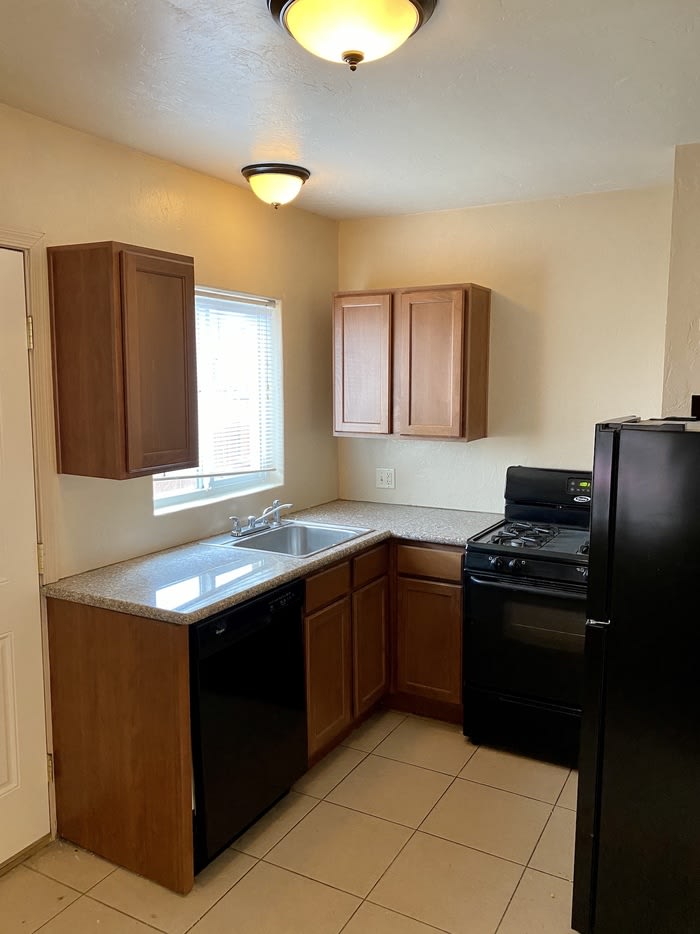 2233 North Columbus Boulevard – photo 4