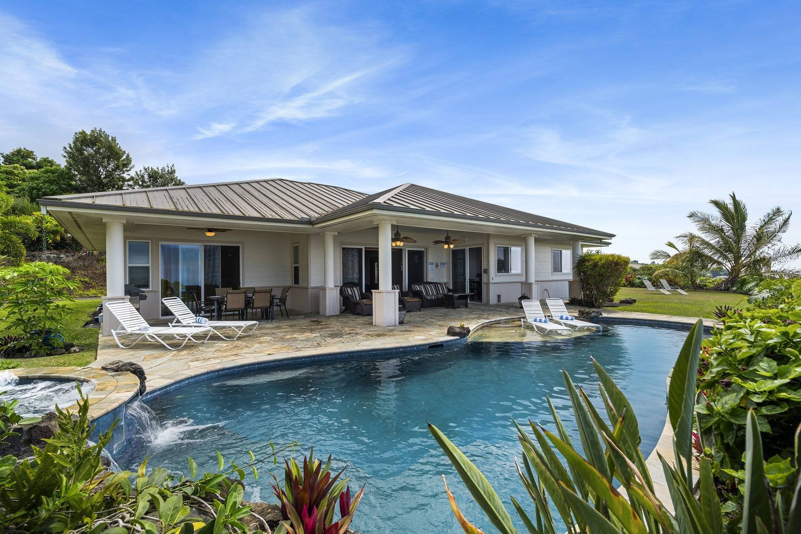 Luxurious Oceanview Getaway w/Private Pool & Spa and Serene Lanai – photo 3