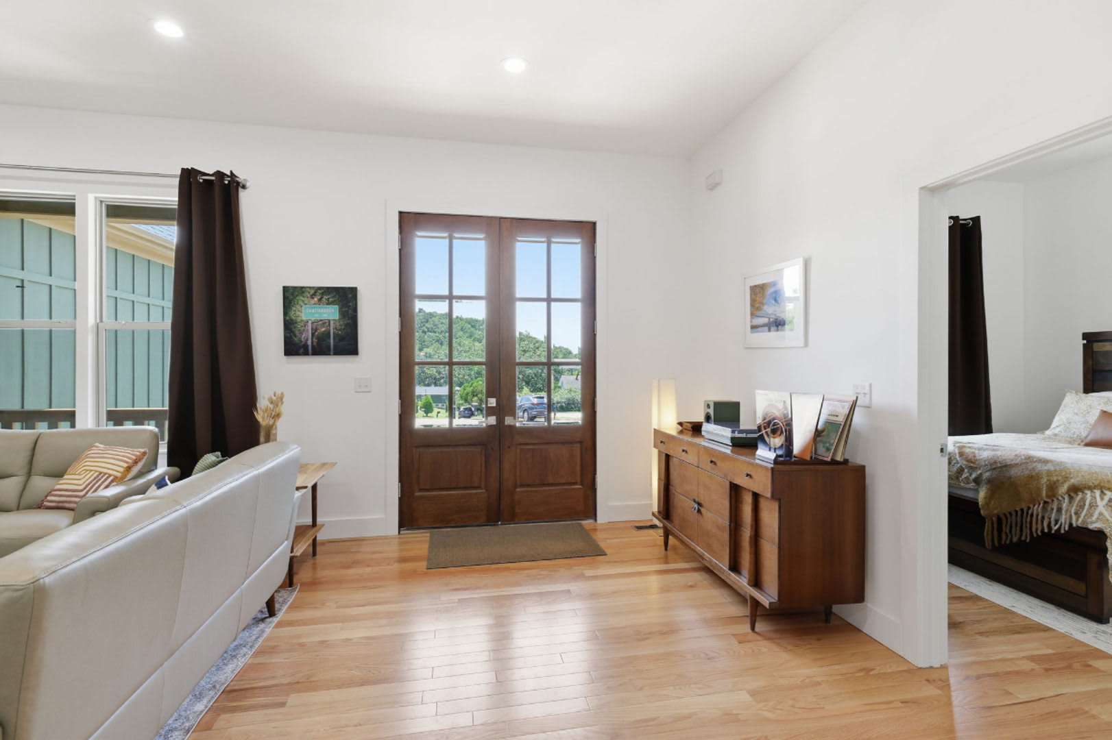 Fully Furnished 3-Bedroom Chattanooga Home — Ideal for Traveling Nurses & Professionals – photo 3