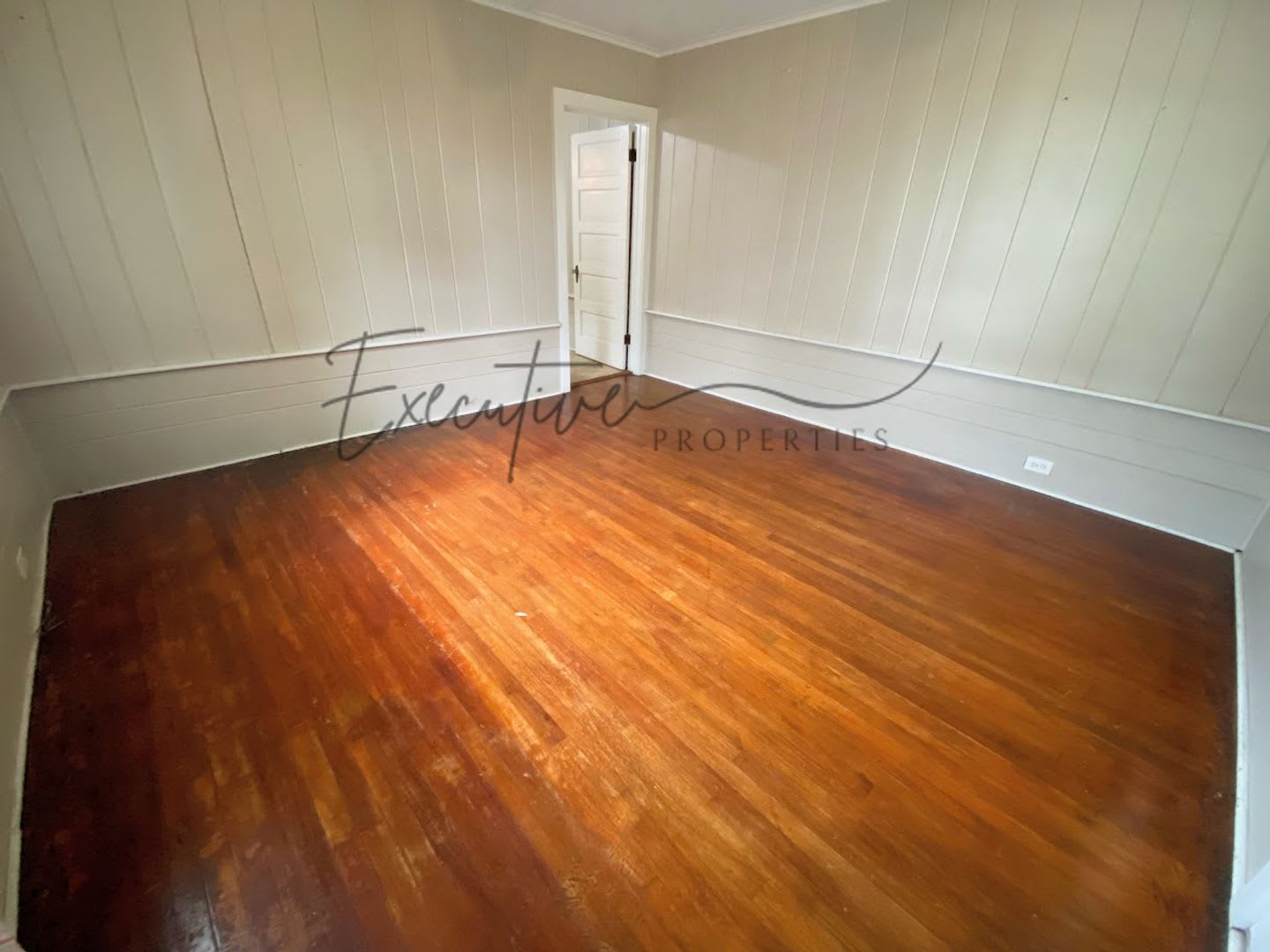 Downtown Living 1 Bedroom Apartment With All Bills Paid – photo 2
