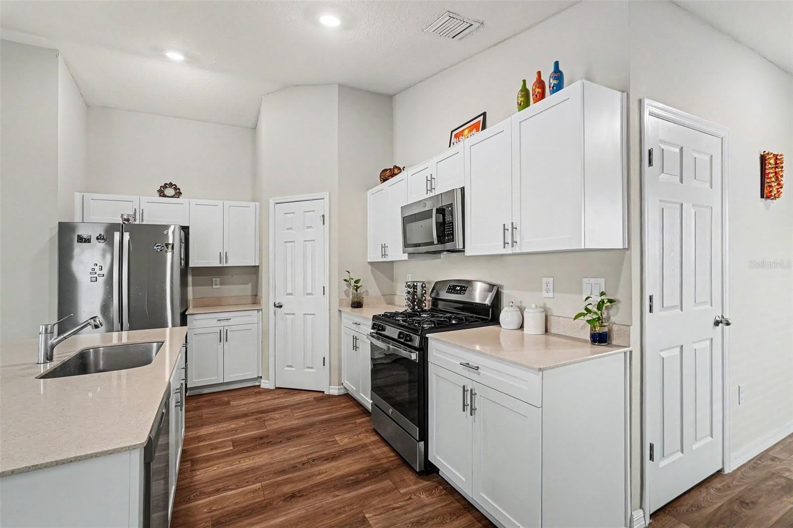 14919 STERLING SPUR Avenue – photo 2