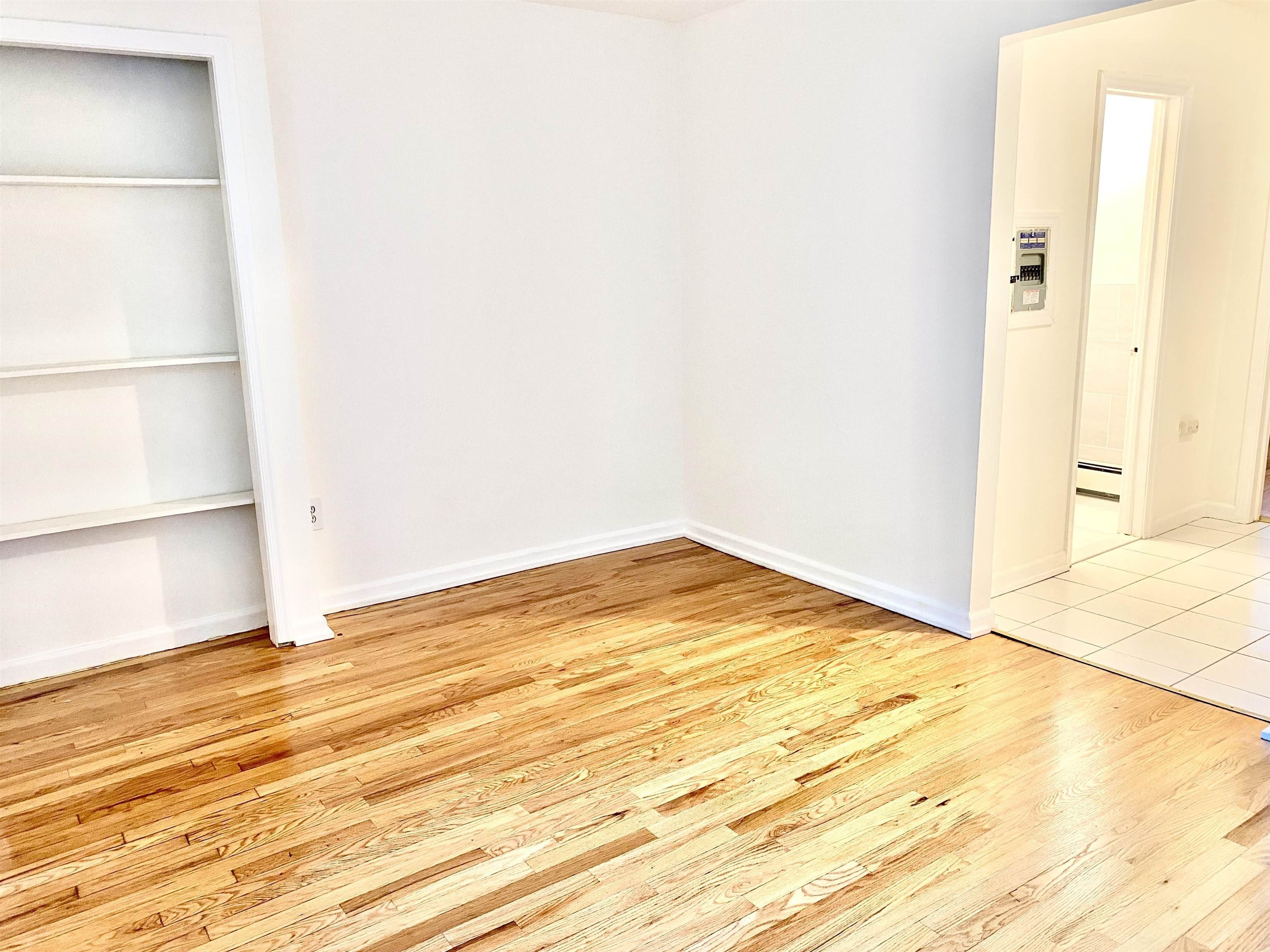 31-33 TILLINGHAST ST – photo 4