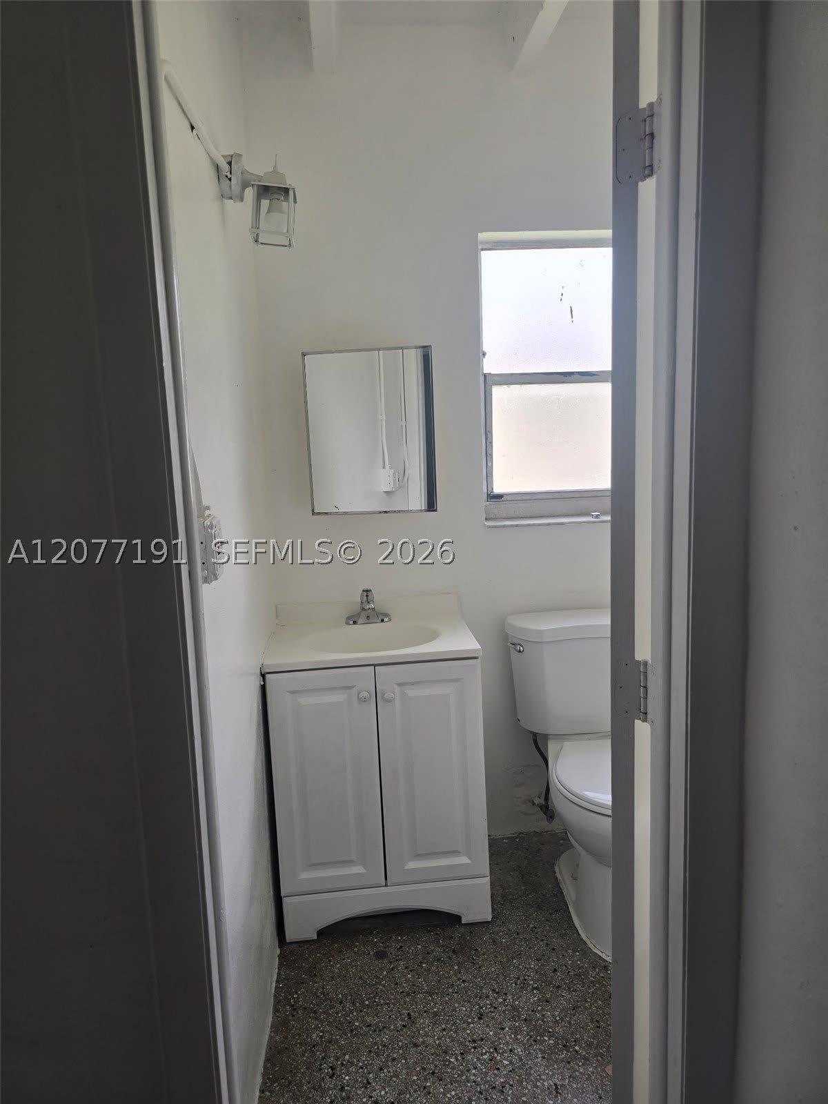 260 SW 11th Ave – photo 3